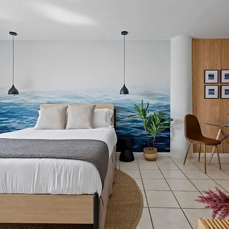 Bayshore Bliss- Cozy Space Pool & Views